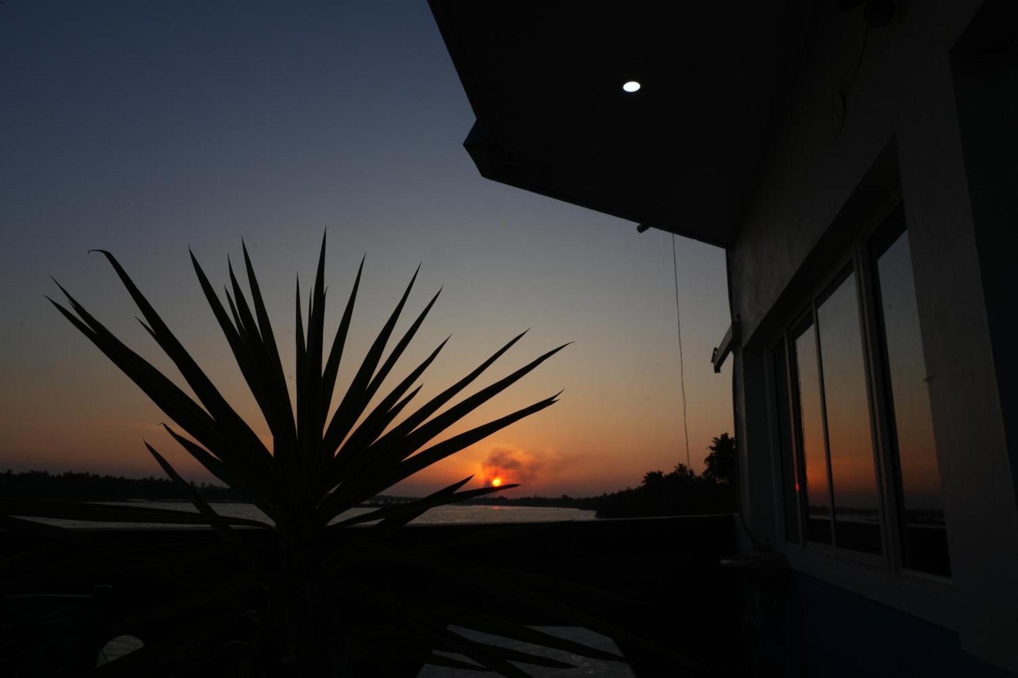 Victoria'S River View Resort Pondicherry Bagian luar foto