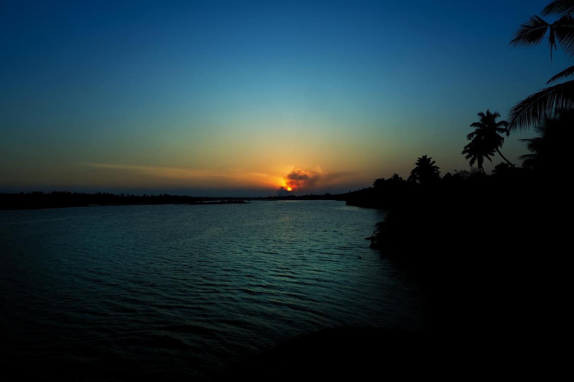 Victoria'S River View Resort Pondicherry Bagian luar foto