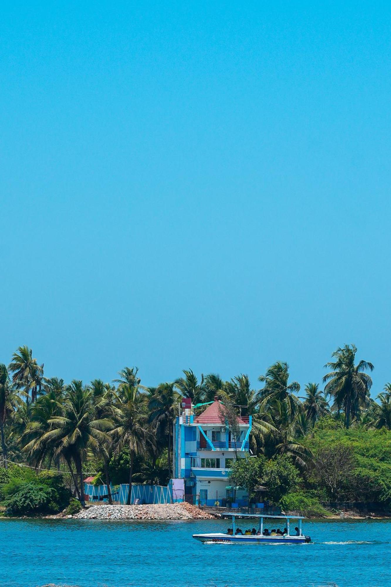 Victoria'S River View Resort Pondicherry Bagian luar foto