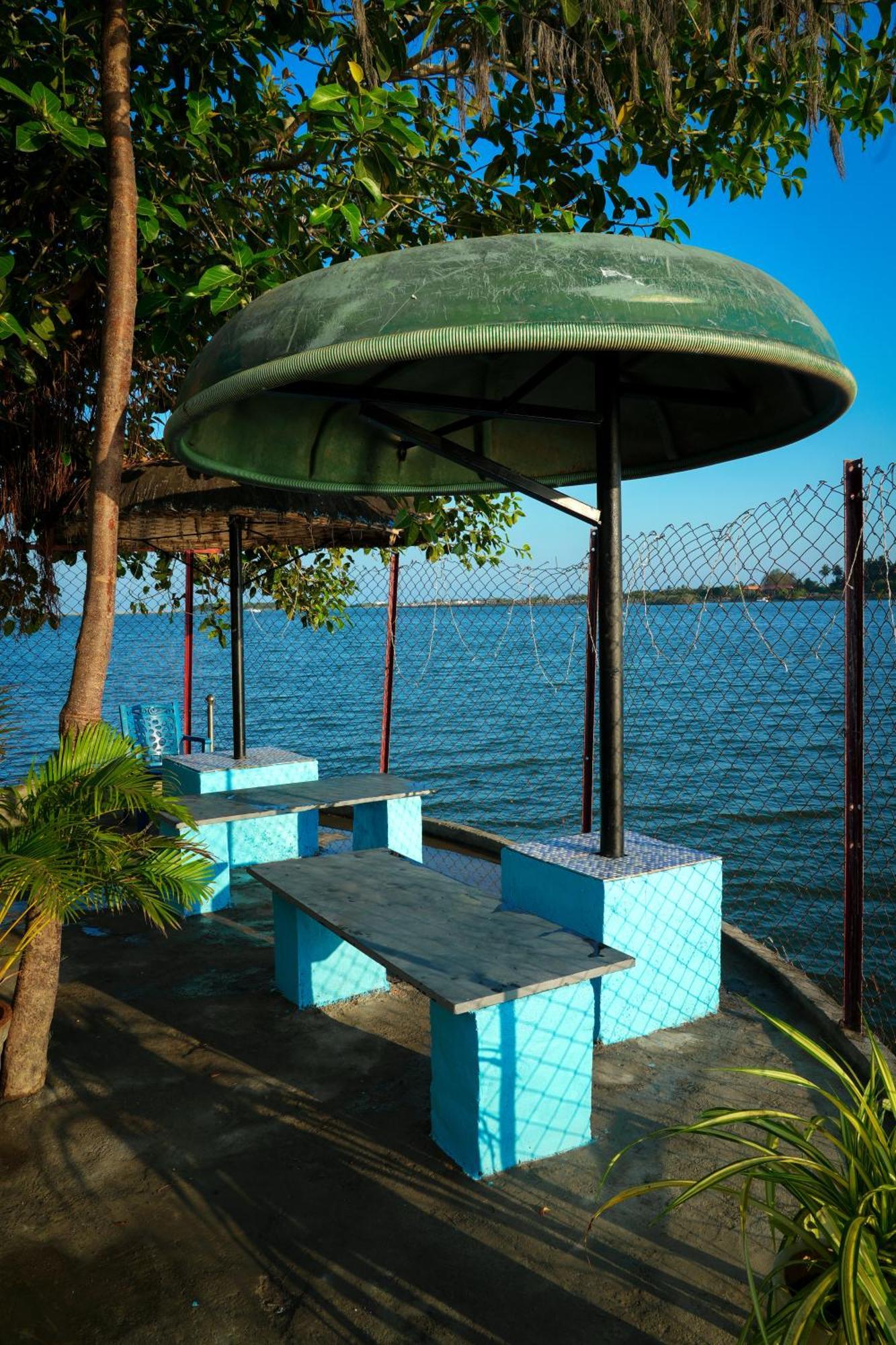 Victoria'S River View Resort Pondicherry Bagian luar foto